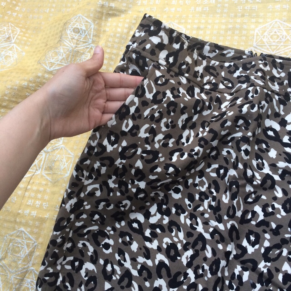 Mini pencil skirt